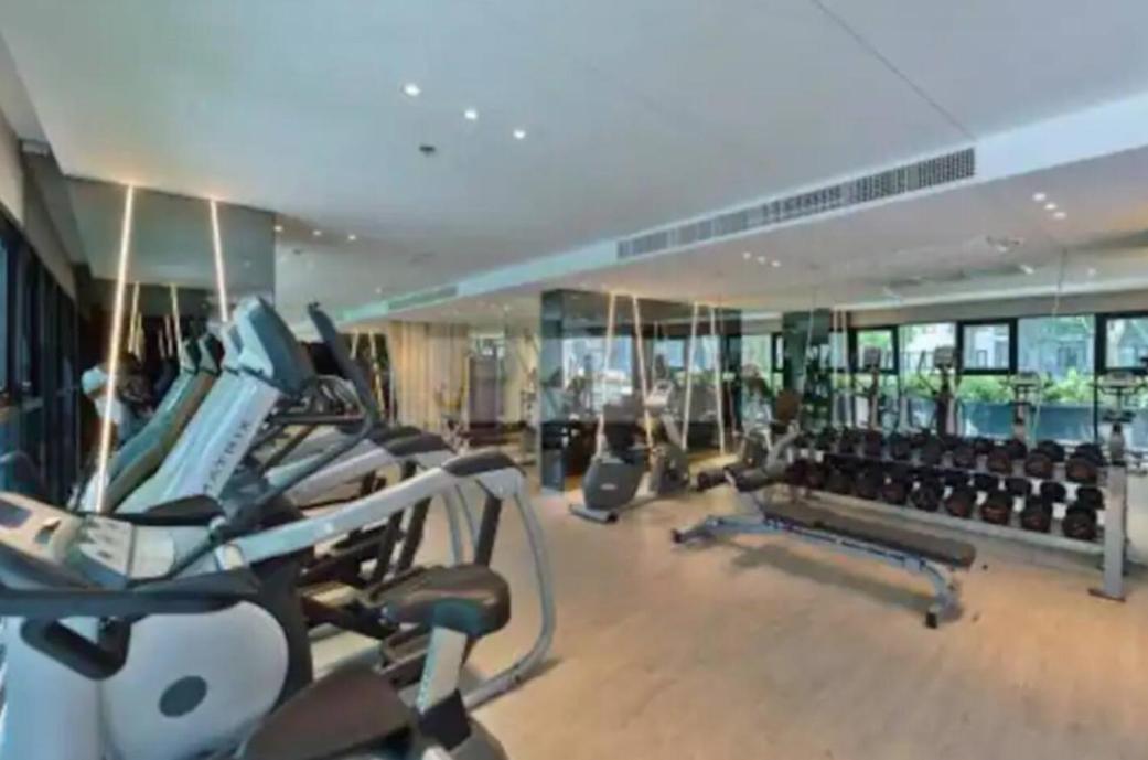 Base Central Pattaya Long Balcony King-Bed With Infinity Pool & Free Netflix! Exteriör bild
